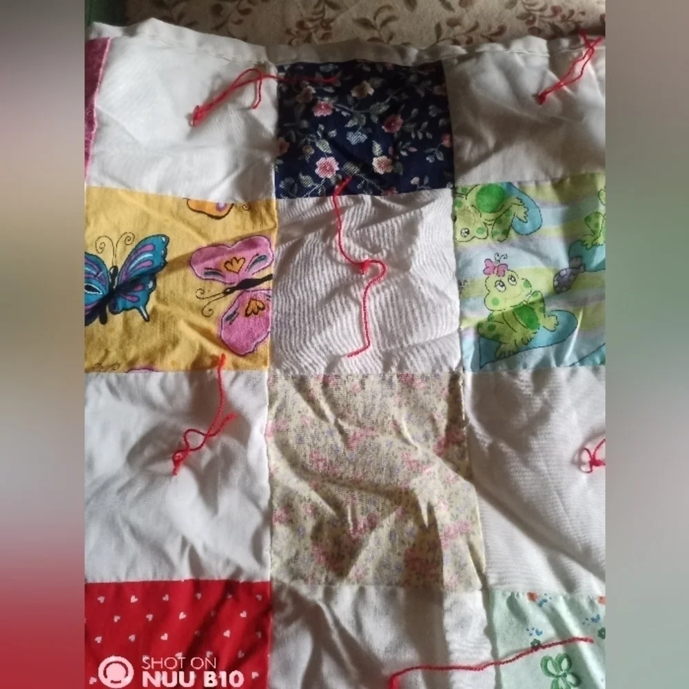 Handmade Patchwork Baby Size Quilt 30
